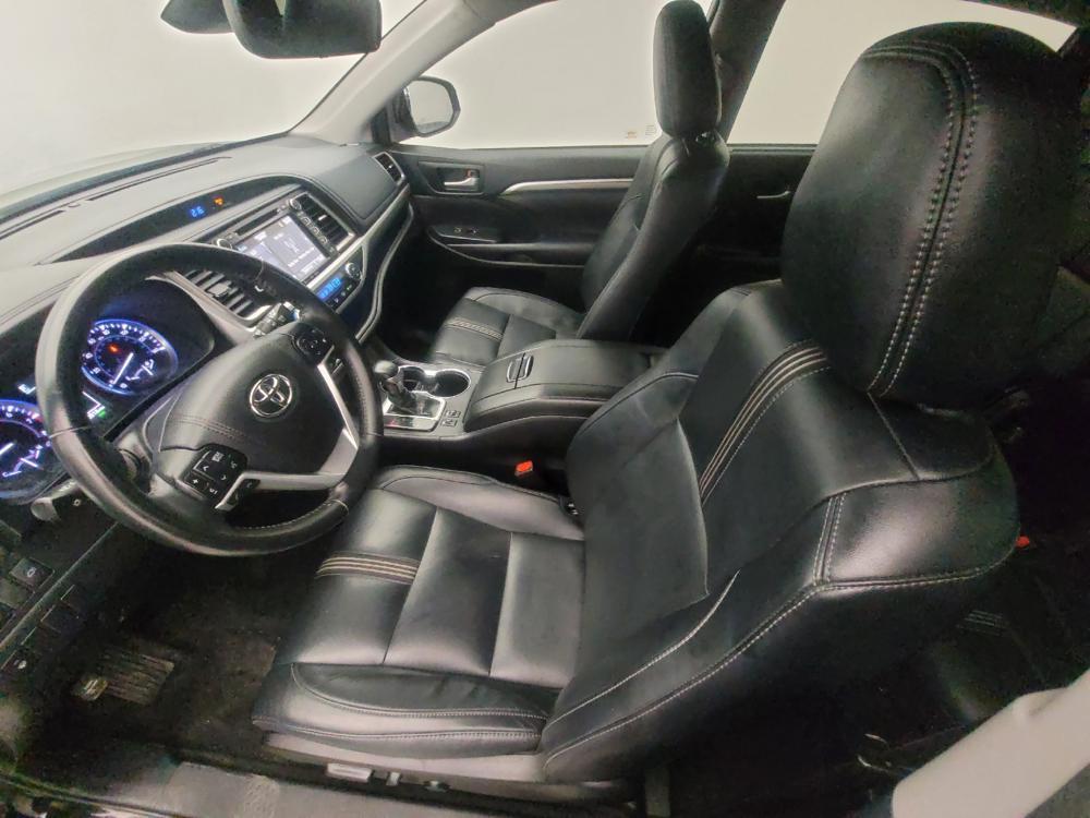 used 2018 Toyota Highlander car, priced at $26,495