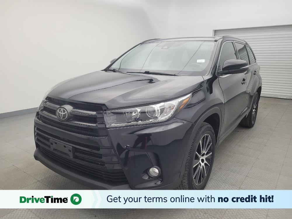 used 2018 Toyota Highlander car, priced at $26,495