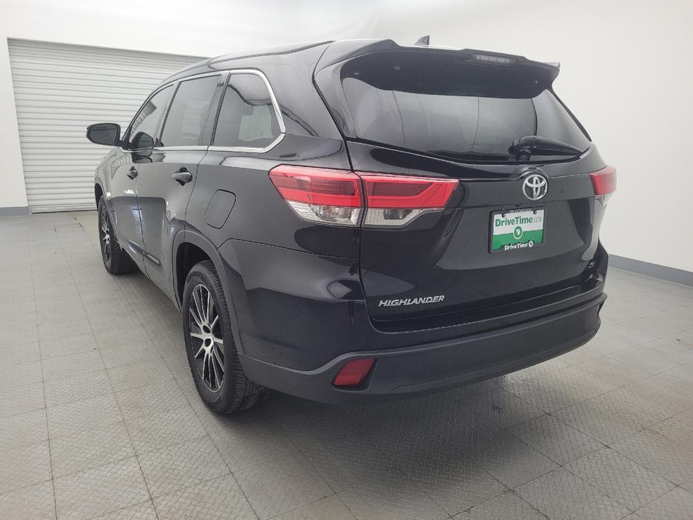used 2018 Toyota Highlander car, priced at $26,495