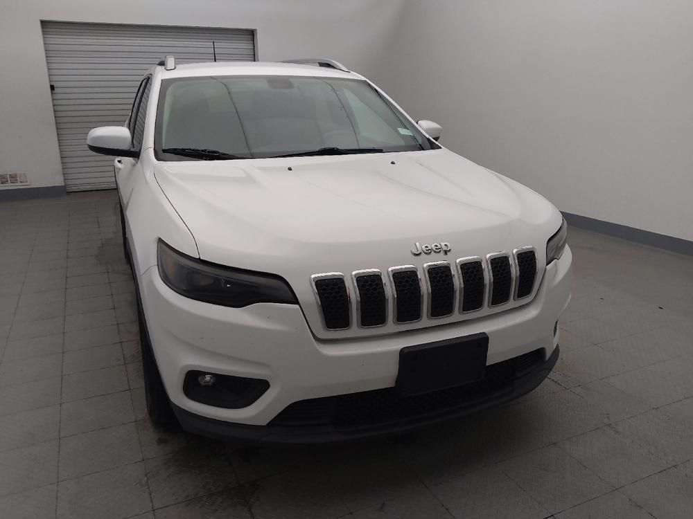 used 2019 Jeep Cherokee car, priced at $18,195