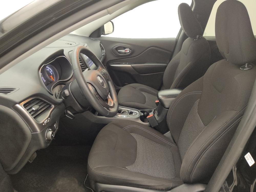 used 2019 Jeep Cherokee car, priced at $18,395