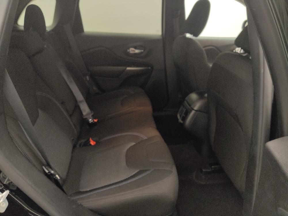 used 2019 Jeep Cherokee car, priced at $18,395