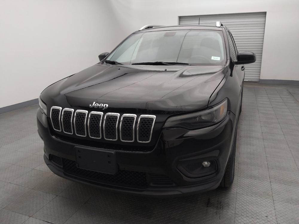 used 2019 Jeep Cherokee car, priced at $18,395