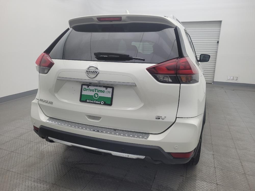 used 2019 Nissan Rogue car, priced at $19,495