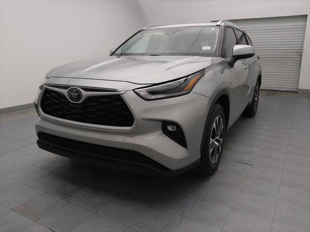 used 2021 Toyota Highlander car, priced at $29,895