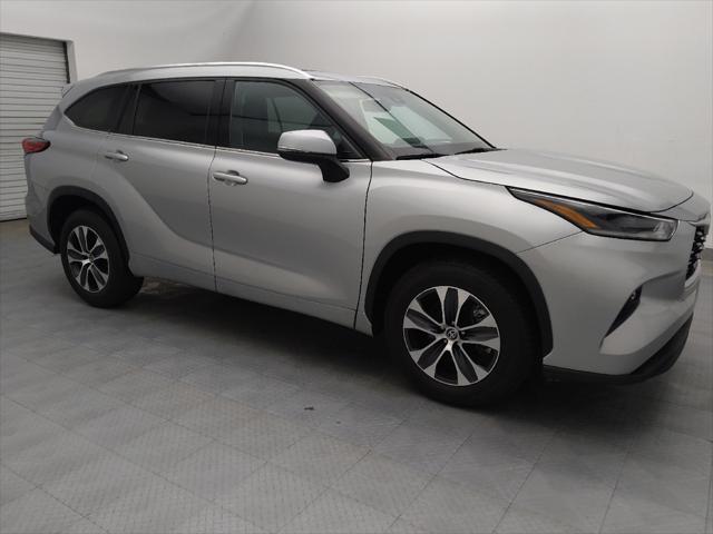 used 2021 Toyota Highlander car, priced at $29,895