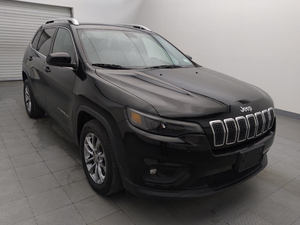 used 2019 Jeep Cherokee car, priced at $17,995