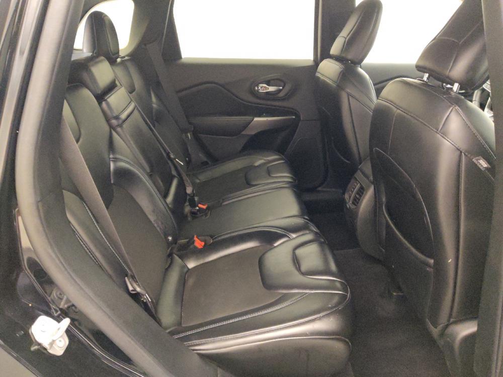 used 2019 Jeep Cherokee car, priced at $17,995