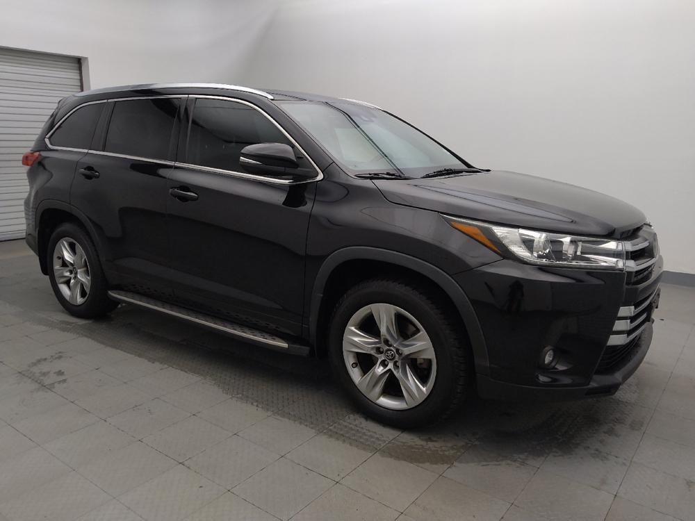 used 2019 Toyota Highlander car, priced at $27,495