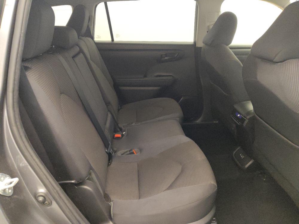 used 2022 Toyota Highlander car, priced at $28,095