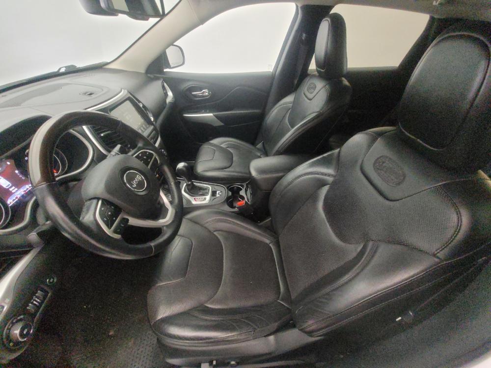 used 2018 Jeep Cherokee car, priced at $21,395