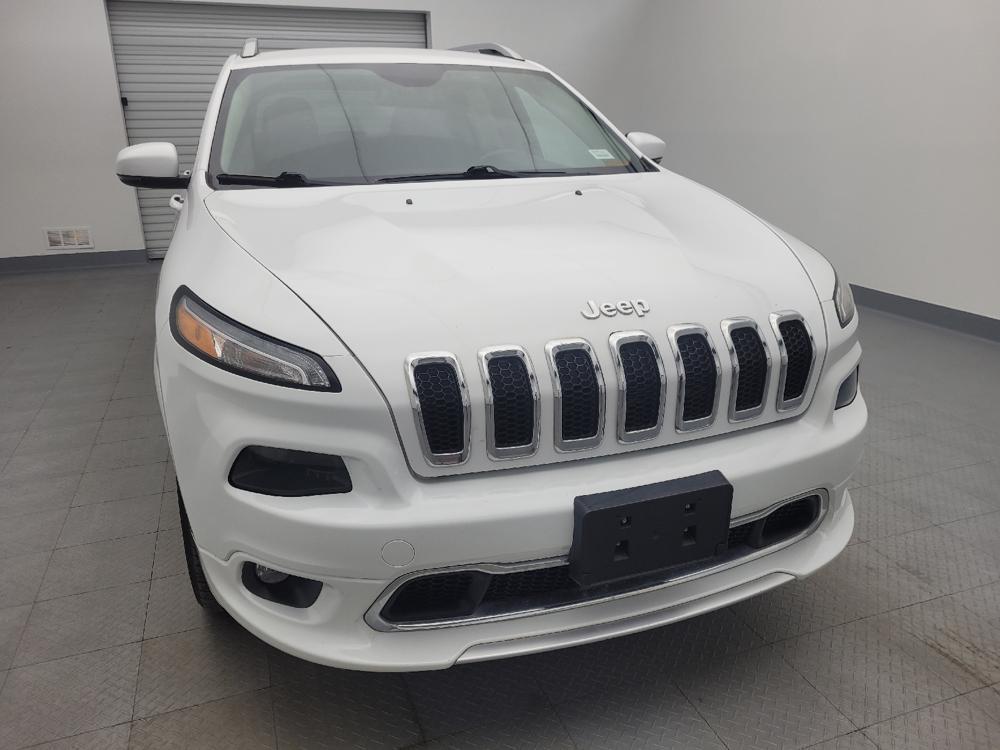 used 2018 Jeep Cherokee car, priced at $21,395