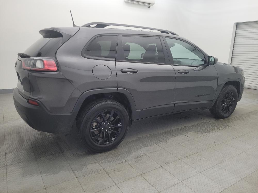 used 2023 Jeep Cherokee car, priced at $28,095