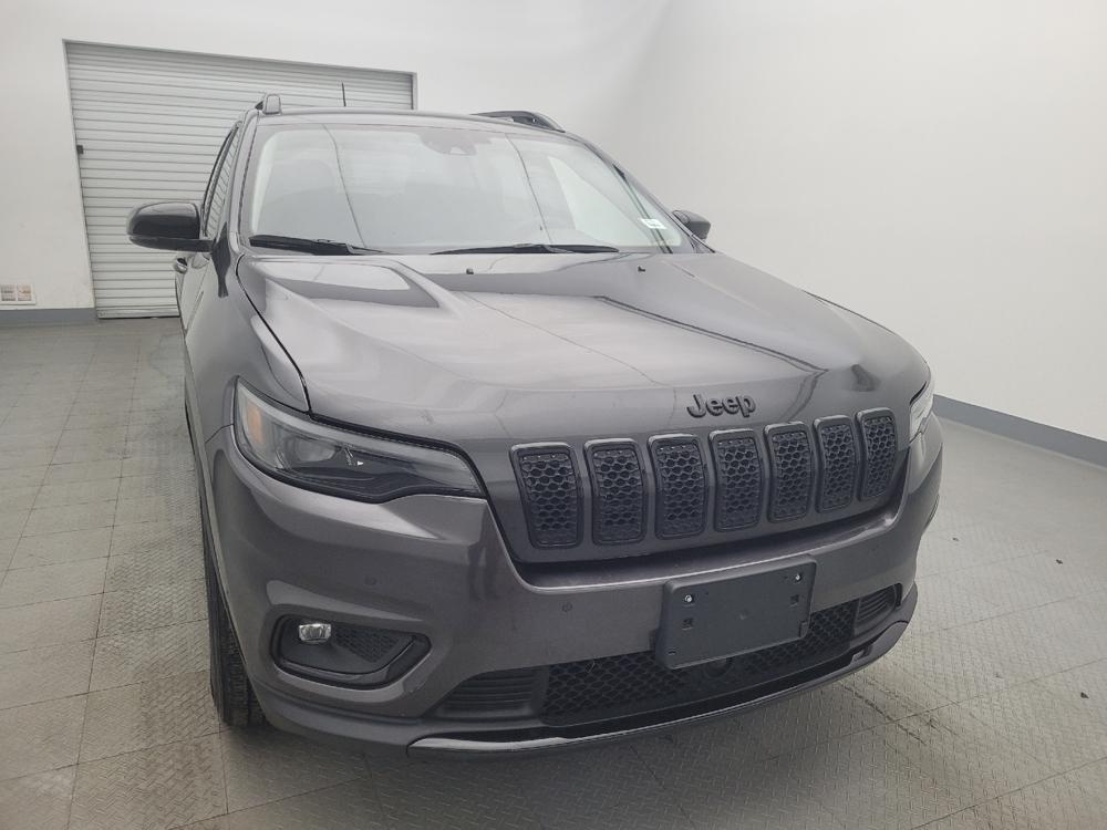 used 2023 Jeep Cherokee car, priced at $28,095
