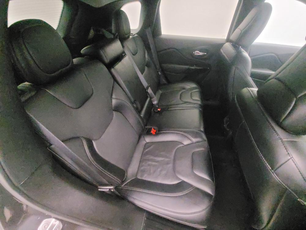 used 2023 Jeep Cherokee car, priced at $28,095