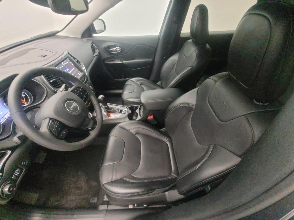 used 2023 Jeep Cherokee car, priced at $28,095