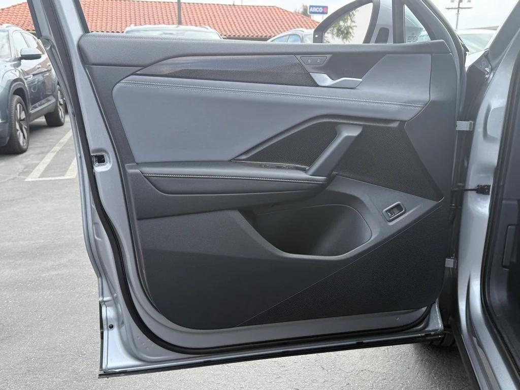 new 2025 Volkswagen Tiguan car, priced at $30,315