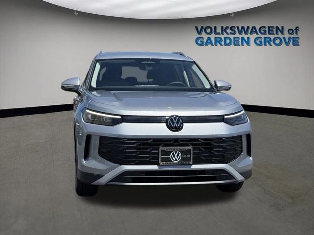 new 2025 Volkswagen Tiguan car, priced at $29,470