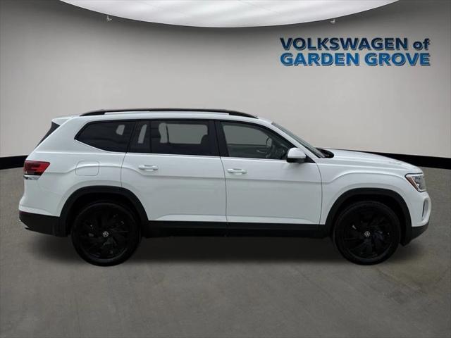 new 2025 Volkswagen Atlas car, priced at $43,149