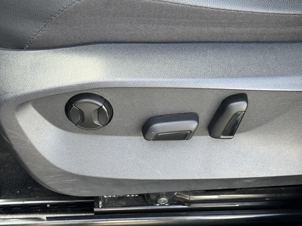 used 2022 Volkswagen Tiguan car, priced at $22,998