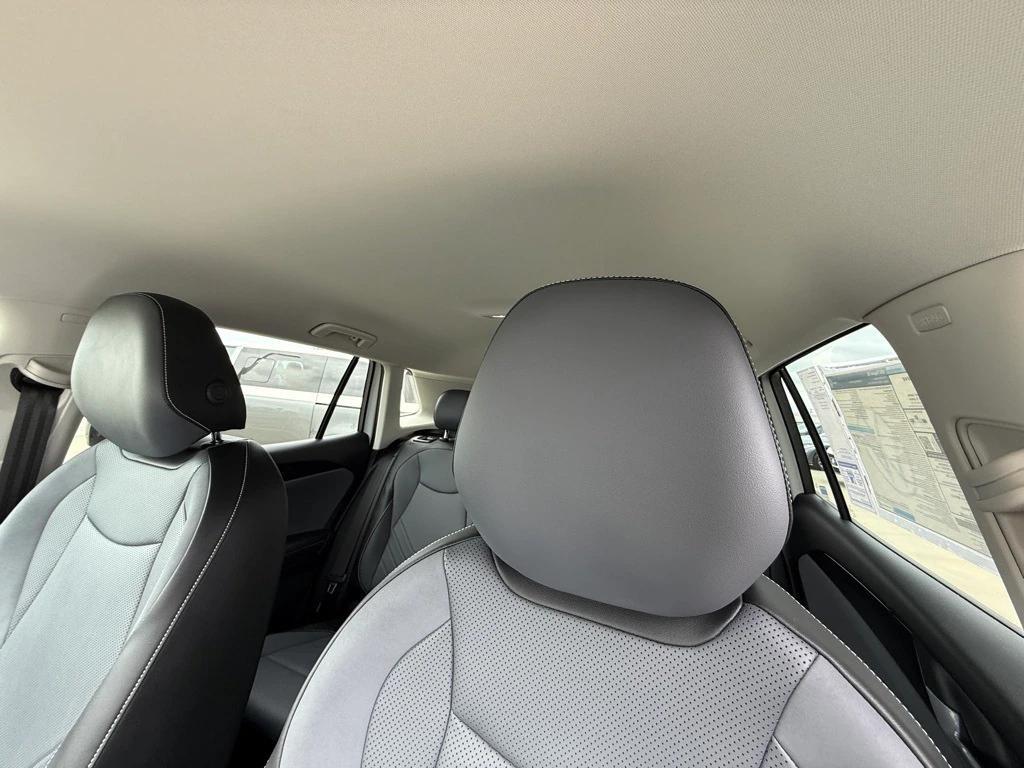 new 2025 Volkswagen Tiguan car, priced at $30,410