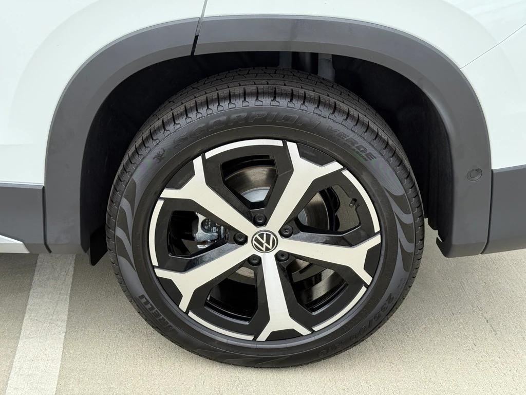 new 2025 Volkswagen Tiguan car, priced at $30,410