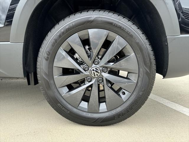 new 2024 Volkswagen Taos car, priced at $25,716