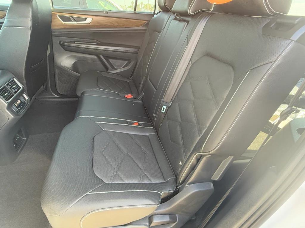 new 2026 Volkswagen Atlas car, priced at $47,524