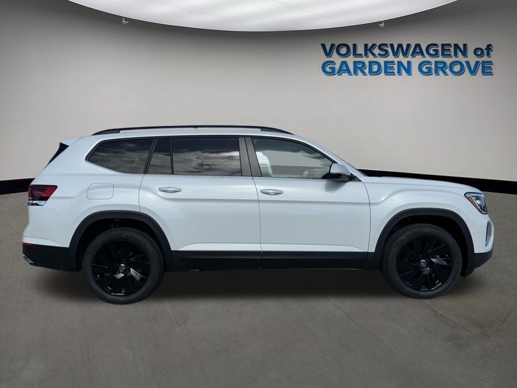new 2026 Volkswagen Atlas car, priced at $47,524