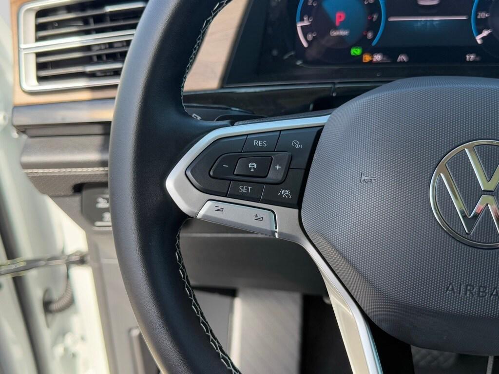 new 2026 Volkswagen Atlas car, priced at $47,524