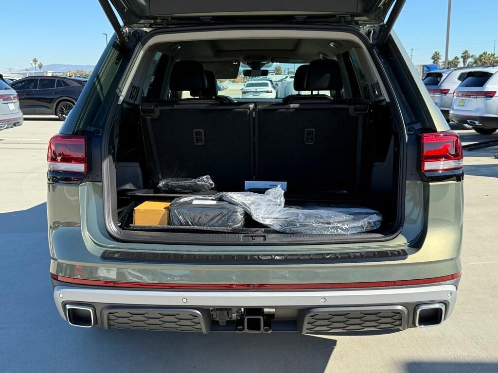 new 2026 Volkswagen Atlas car, priced at $49,279