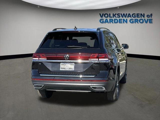 new 2025 Volkswagen Atlas car, priced at $37,978