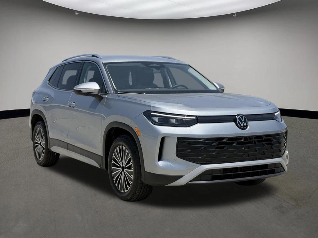 new 2025 Volkswagen Tiguan car, priced at $29,728