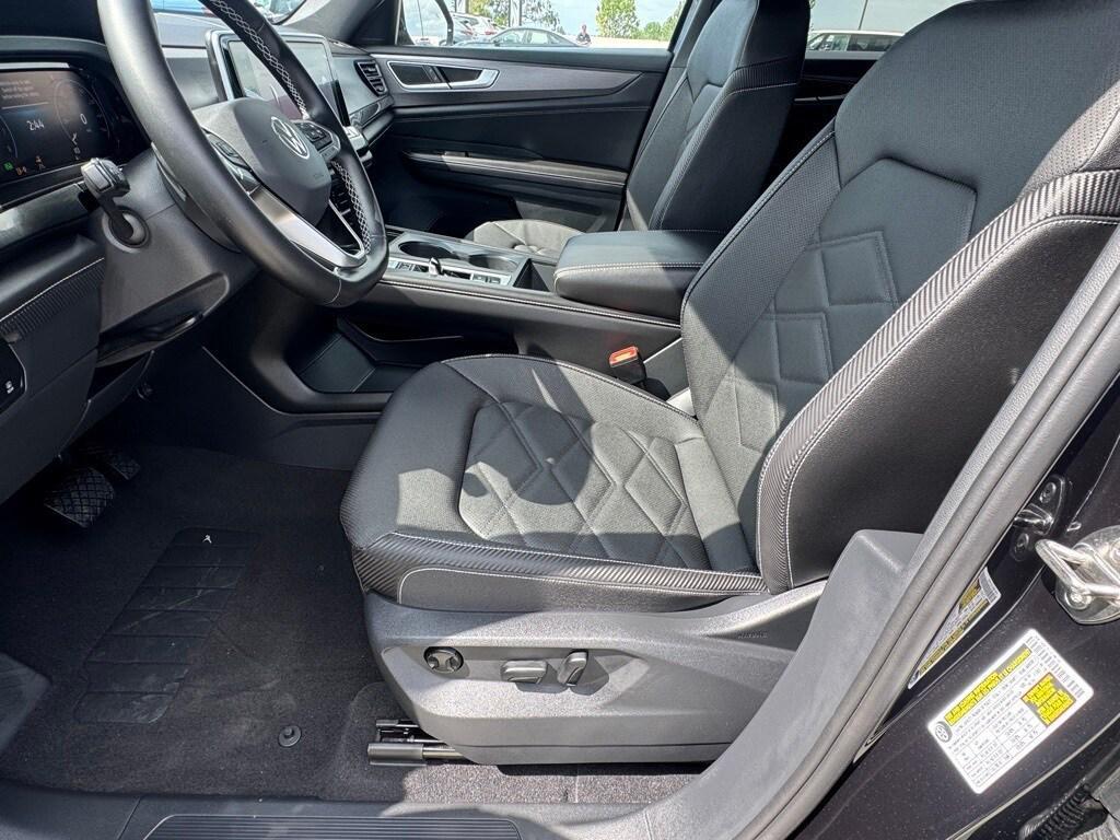 new 2026 Volkswagen Atlas Cross Sport car, priced at $37,571