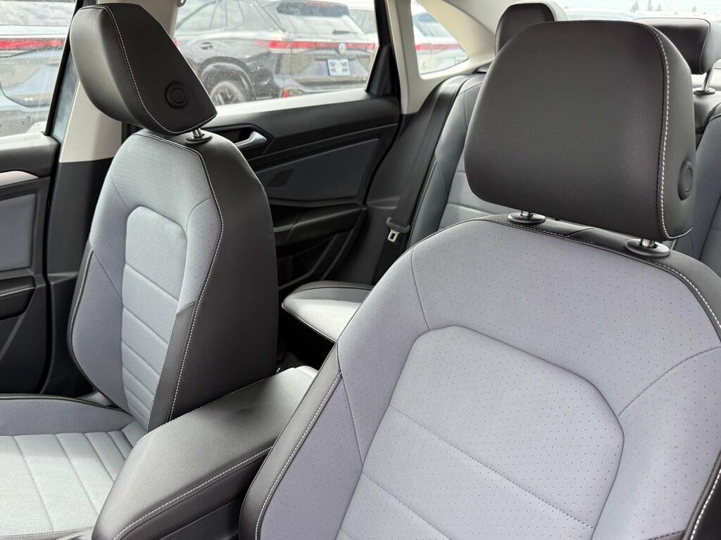 new 2025 Volkswagen Jetta car, priced at $25,721