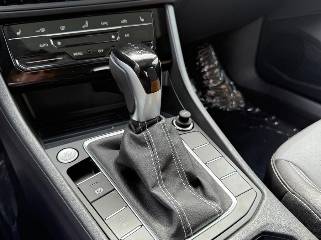 new 2025 Volkswagen Jetta car, priced at $25,721