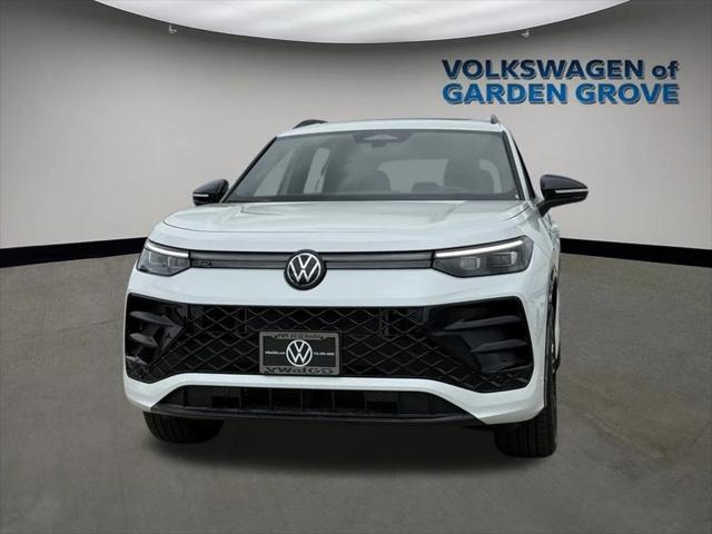 new 2025 Volkswagen Tiguan car, priced at $39,198