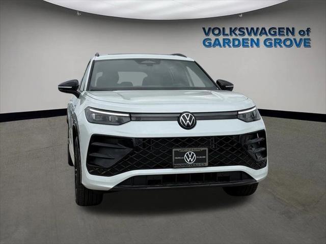 new 2025 Volkswagen Tiguan car, priced at $39,198