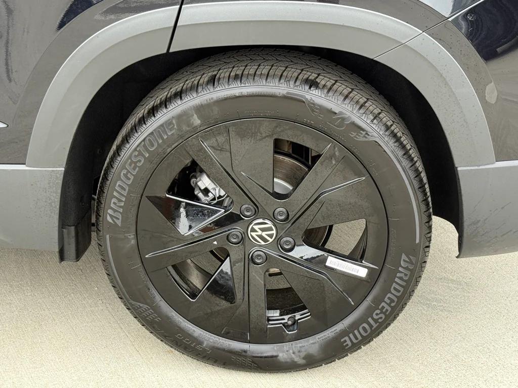 new 2025 Volkswagen Taos car, priced at $28,433