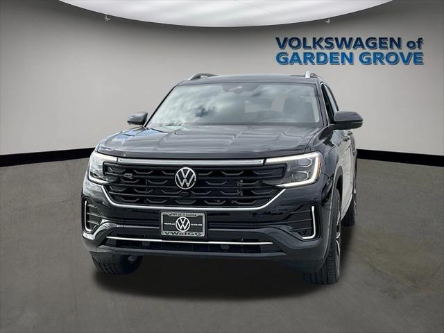 new 2025 Volkswagen Atlas car, priced at $56,014