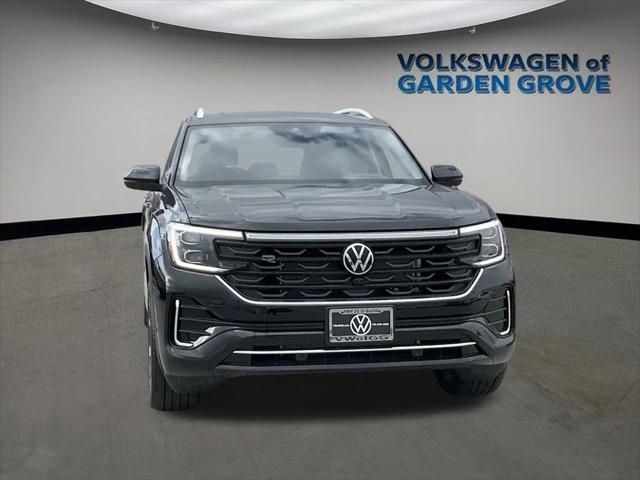 new 2025 Volkswagen Atlas car, priced at $56,014