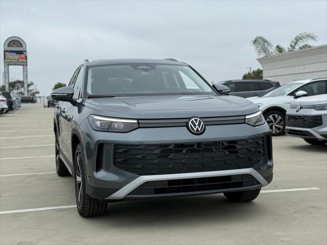 new 2025 Volkswagen Tiguan car, priced at $37,188