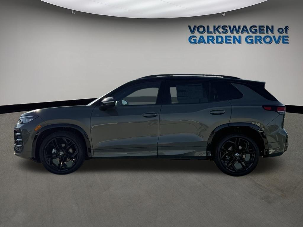 new 2025 Volkswagen Tiguan car, priced at $37,060