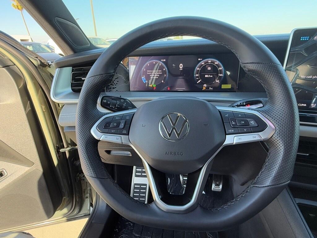 new 2025 Volkswagen Tiguan car, priced at $37,060