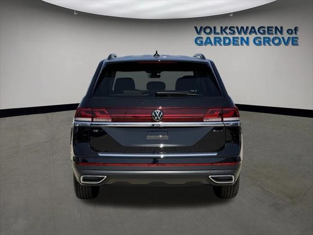 new 2025 Volkswagen Atlas car, priced at $38,978