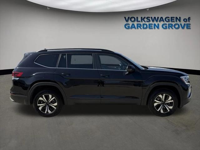 new 2025 Volkswagen Atlas car, priced at $38,978