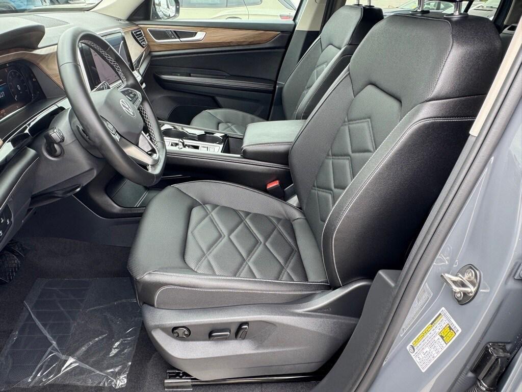 new 2026 Volkswagen Atlas car, priced at $49,082