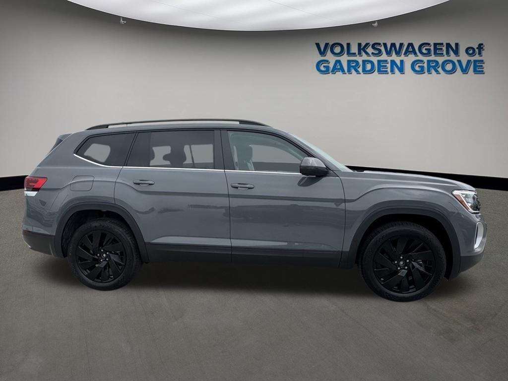 new 2026 Volkswagen Atlas car, priced at $49,082