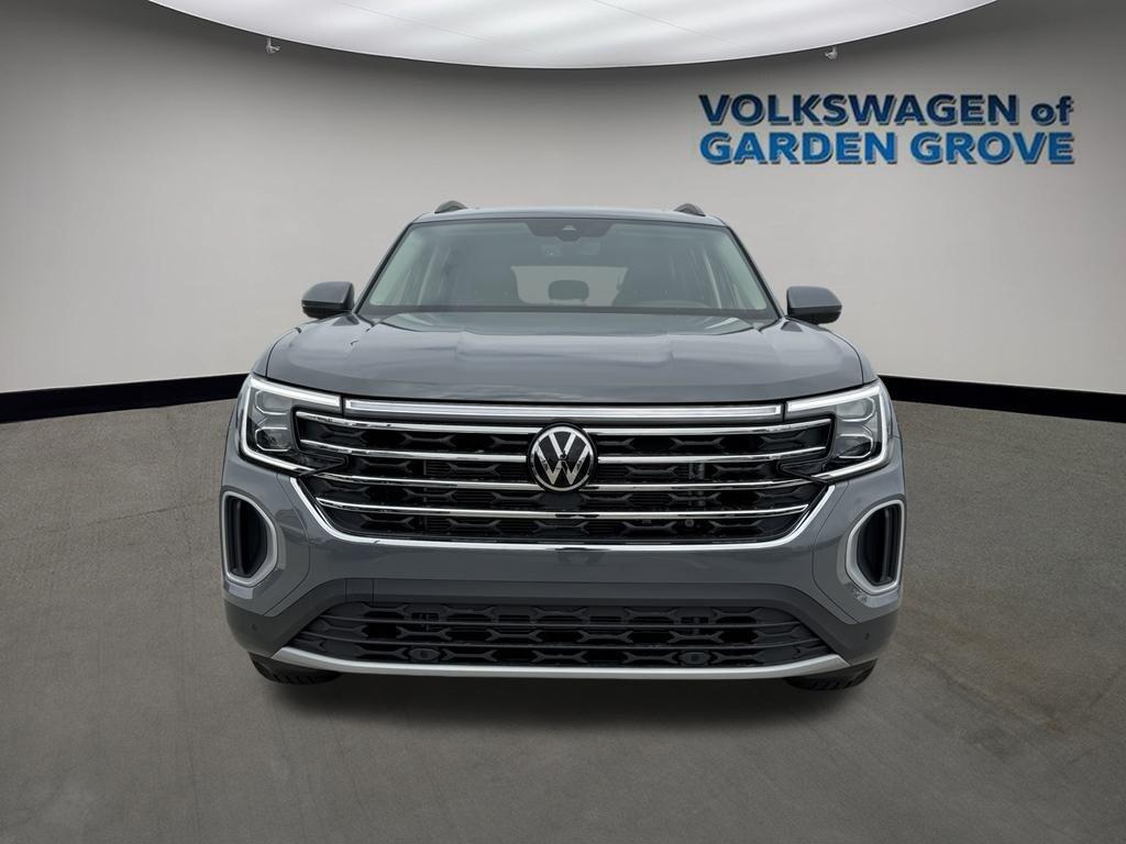 new 2026 Volkswagen Atlas car, priced at $49,082