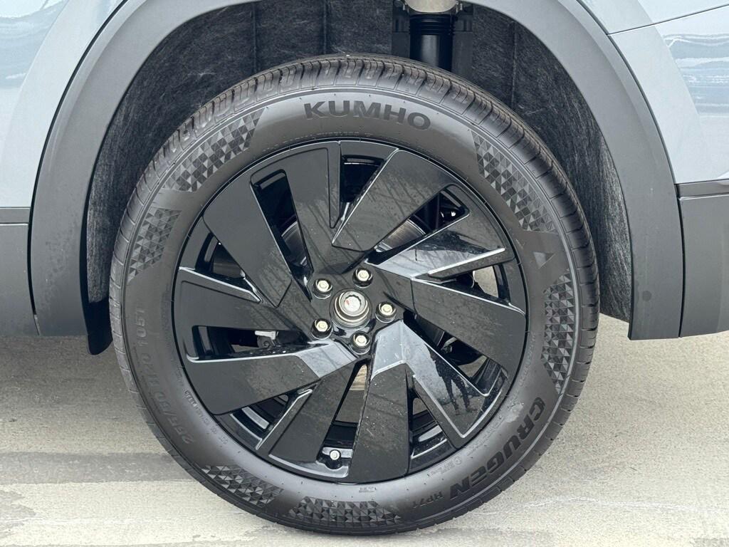 new 2026 Volkswagen Atlas car, priced at $49,082